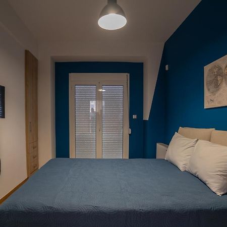 Maxblue 2 Apartment Pireu Exterior foto